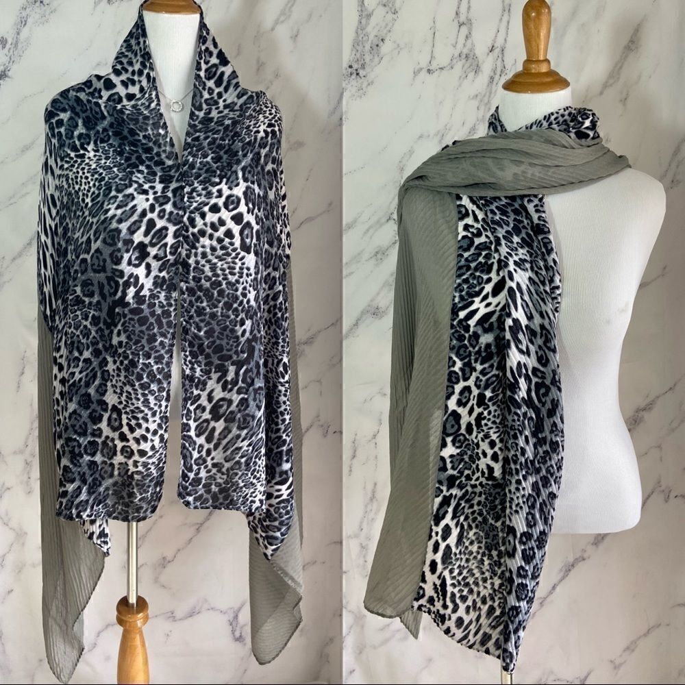 Grey Leopard Print & Solid Pleated Versatile Long Scarf - Picture 2 of 11